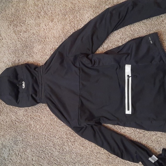 Nike Dri-Fit Element Shield Max Running Jacket - Picture 6 of 6